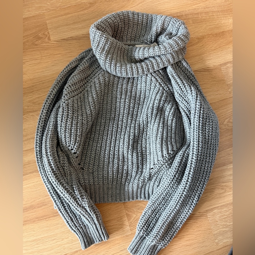 Cozy Chunky Knit Turtleneck Sweater - Gray